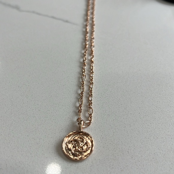 KENDRA SCOTT DIRA ROSE GOLD PLATED COIN PENDANT NECKLACE BRAND NEW - Picture 3 of 10